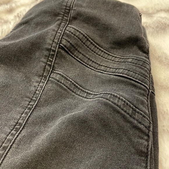 Feel Alright Pull on Denim - Picture 5 of 6